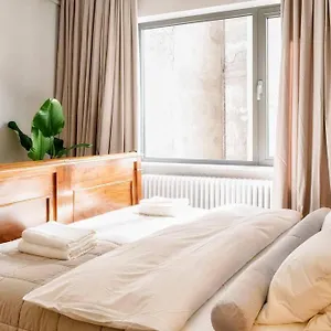 דירה Luxurious Huge Flat With Large Terrace, בוקרשט