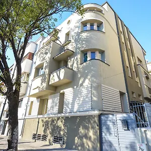 דירה Parliament & River View, בוקרשט