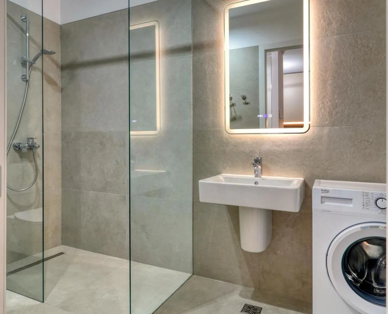 Herastrau Luxury Studios 부쿠레슈티 아파트